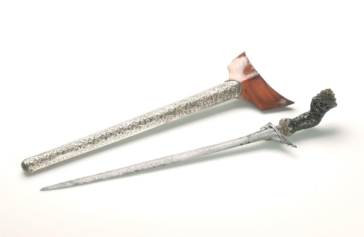 Keris panjang