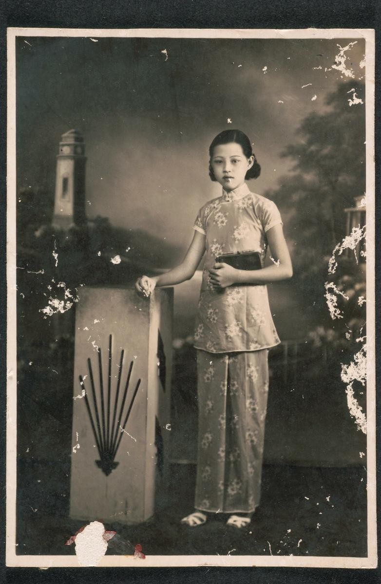 Portrait of a young Chinese woman