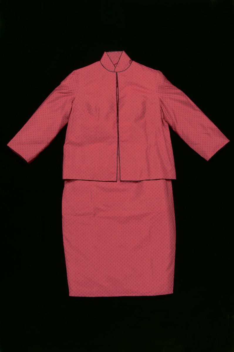 Red satin silk sleeveless cheongsam with matching jacket, worn by Kwa Geok Choo for Lee Kuan Yew’s 65th birthday