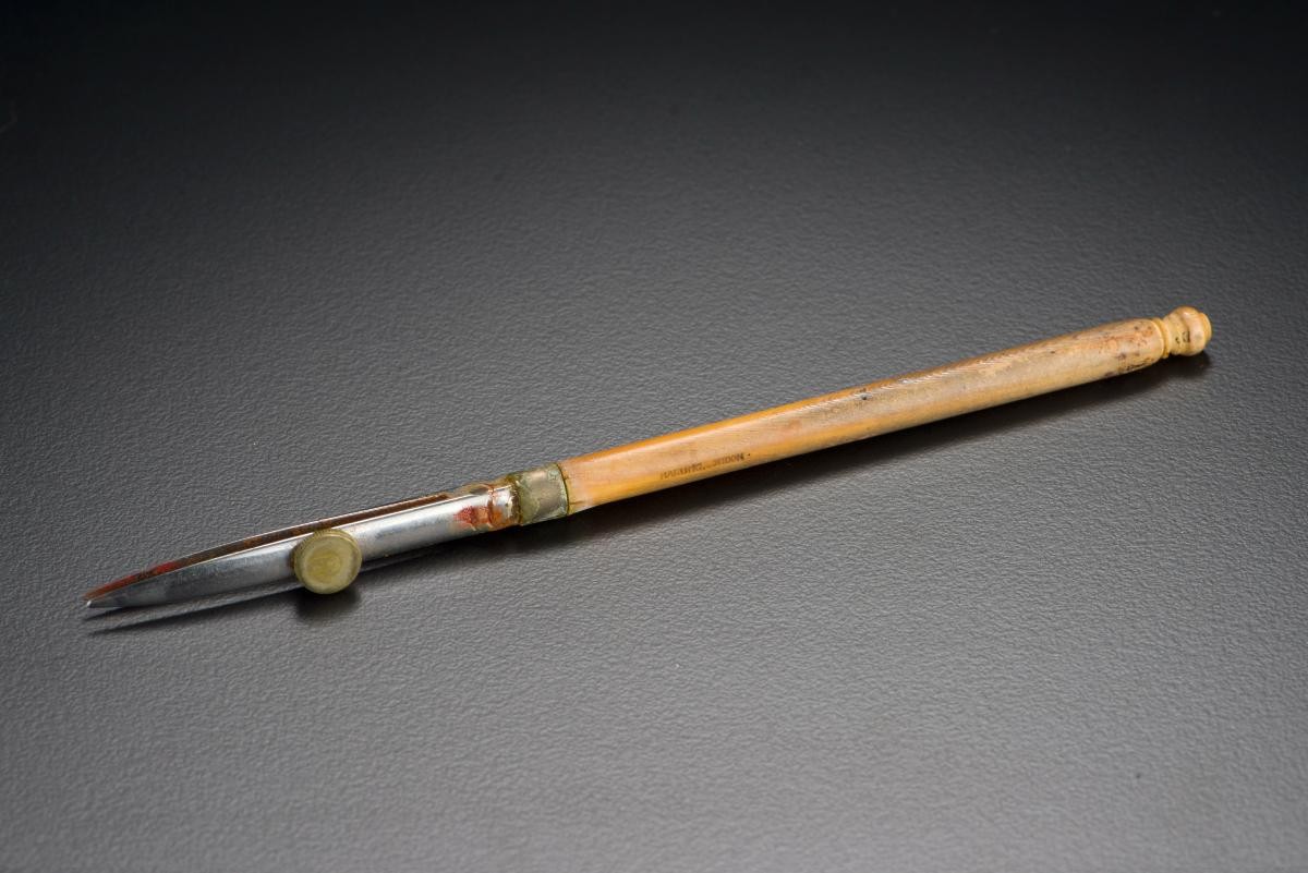 Pen body
