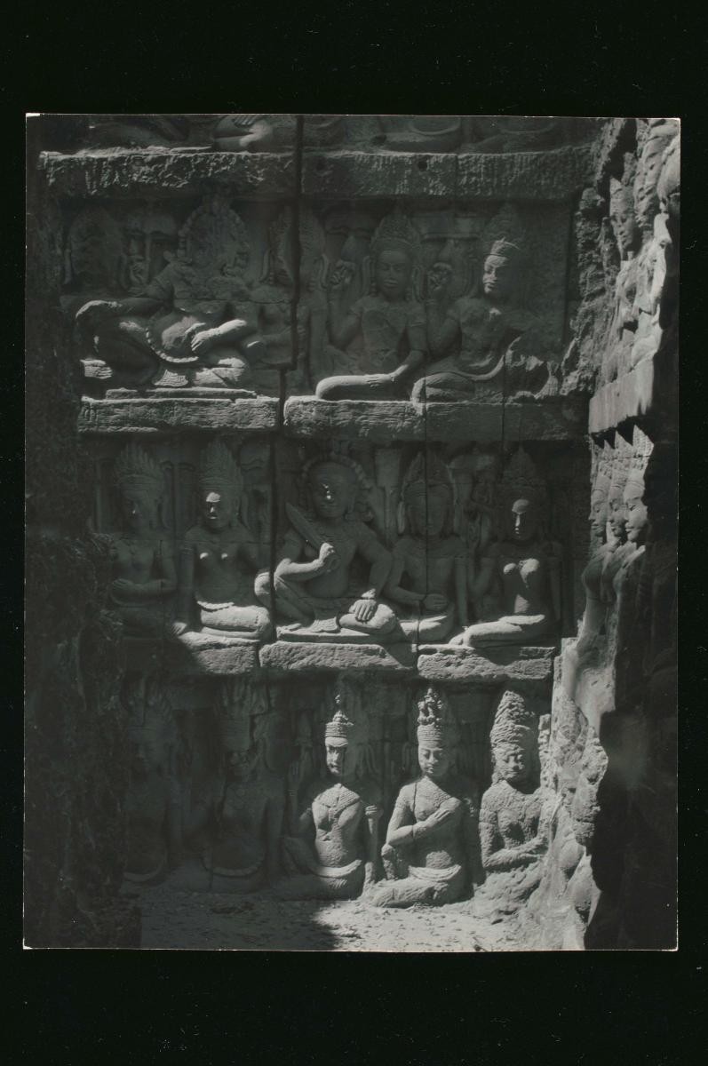 A view of Angkor by Loke Wan Tho