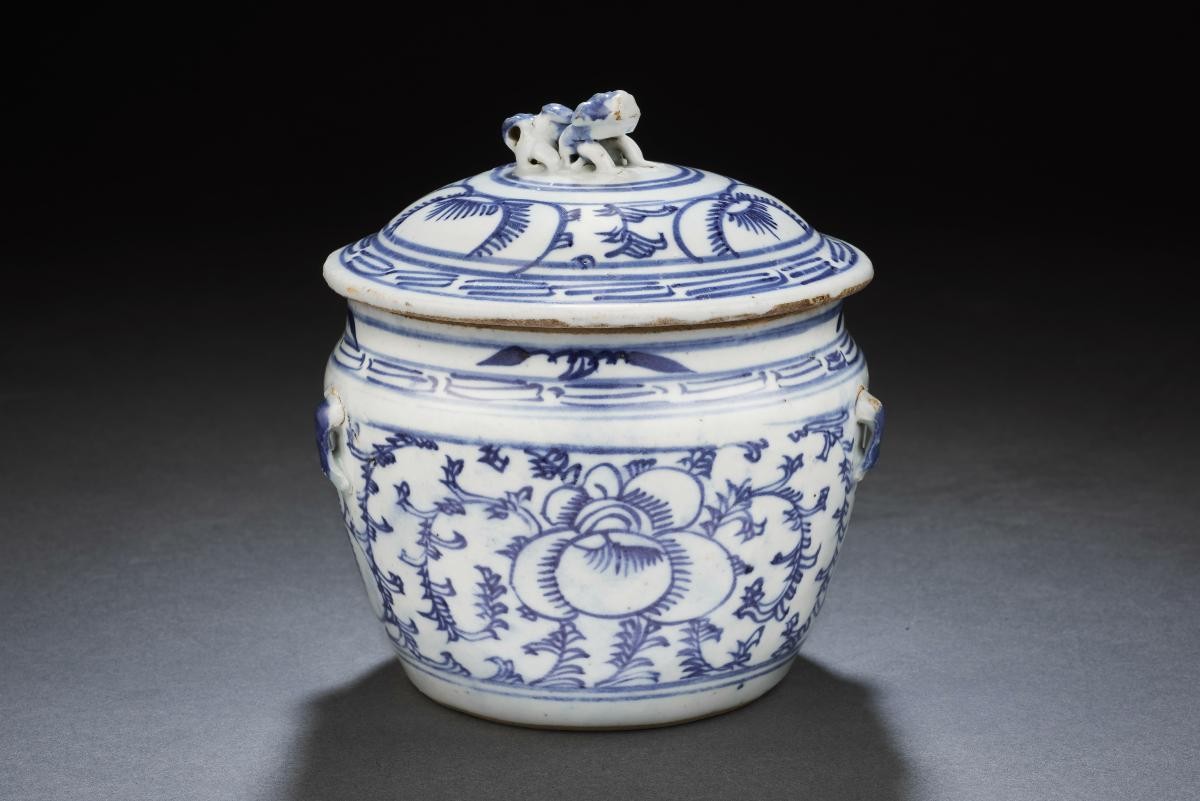 Small blue and white kamcheng