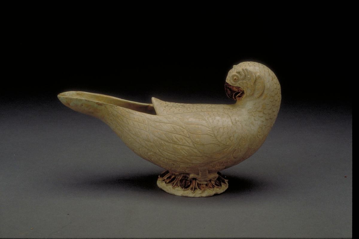 Parrot-shaped oil lamp