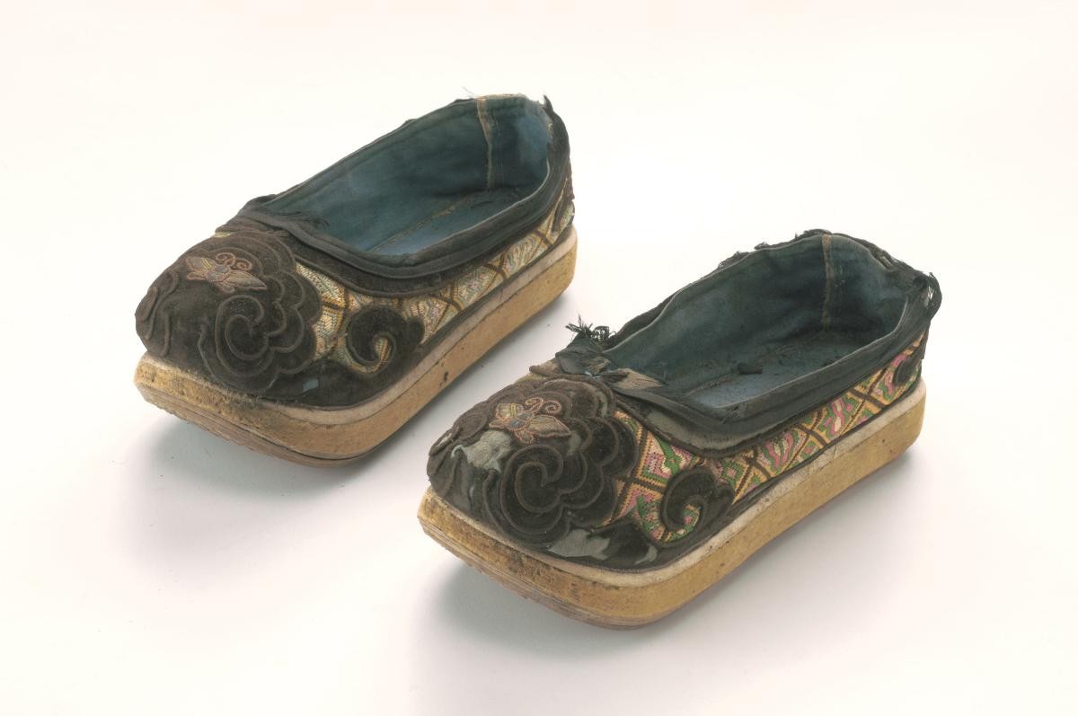 Pair of wedding shoes for men