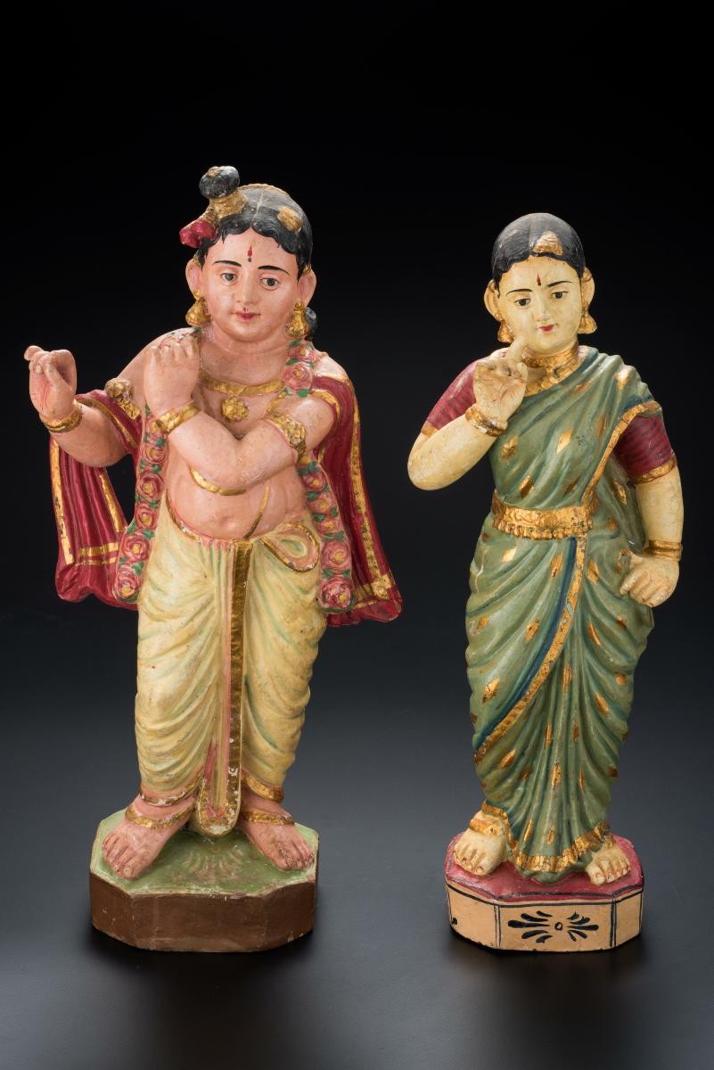 Radha-Krishna (golu dolls)