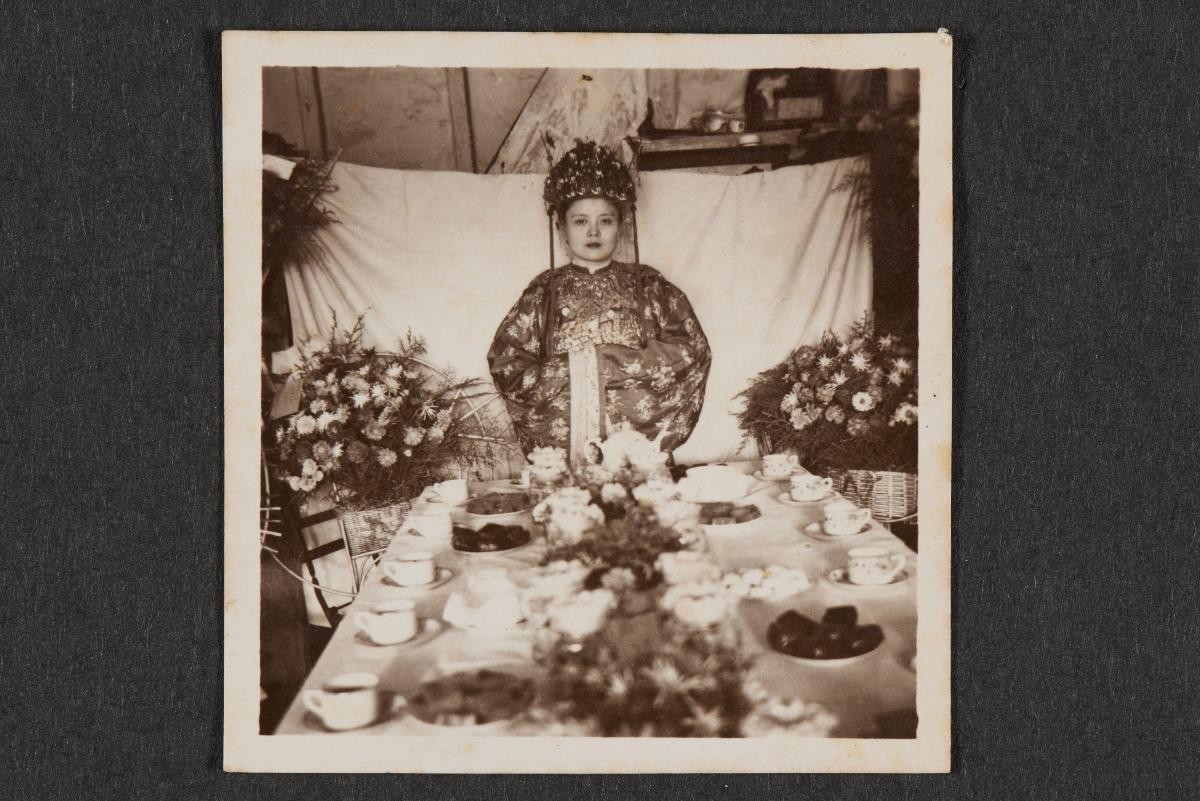 10 photographs from an album (B4860)