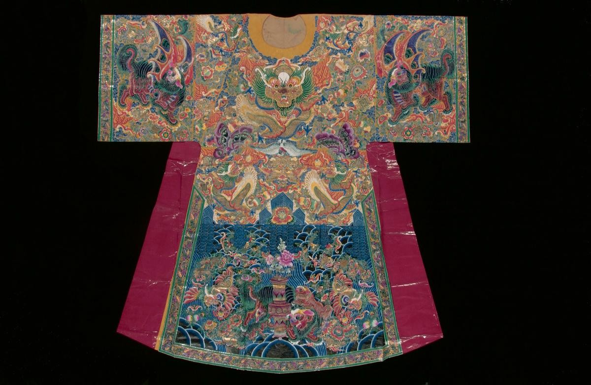 A paper robe