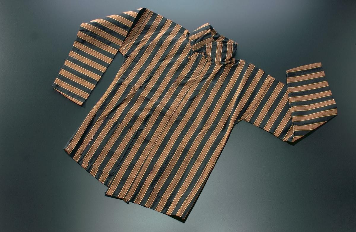 Men's shirt