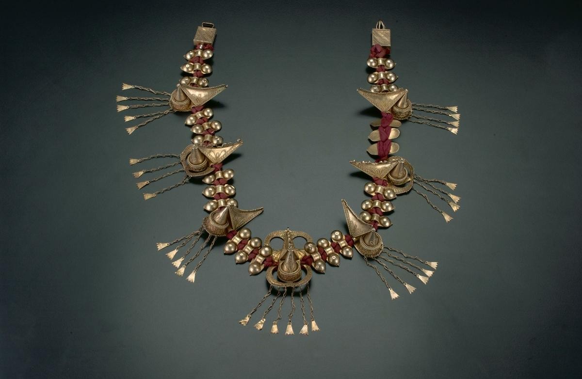 Headdress ornament