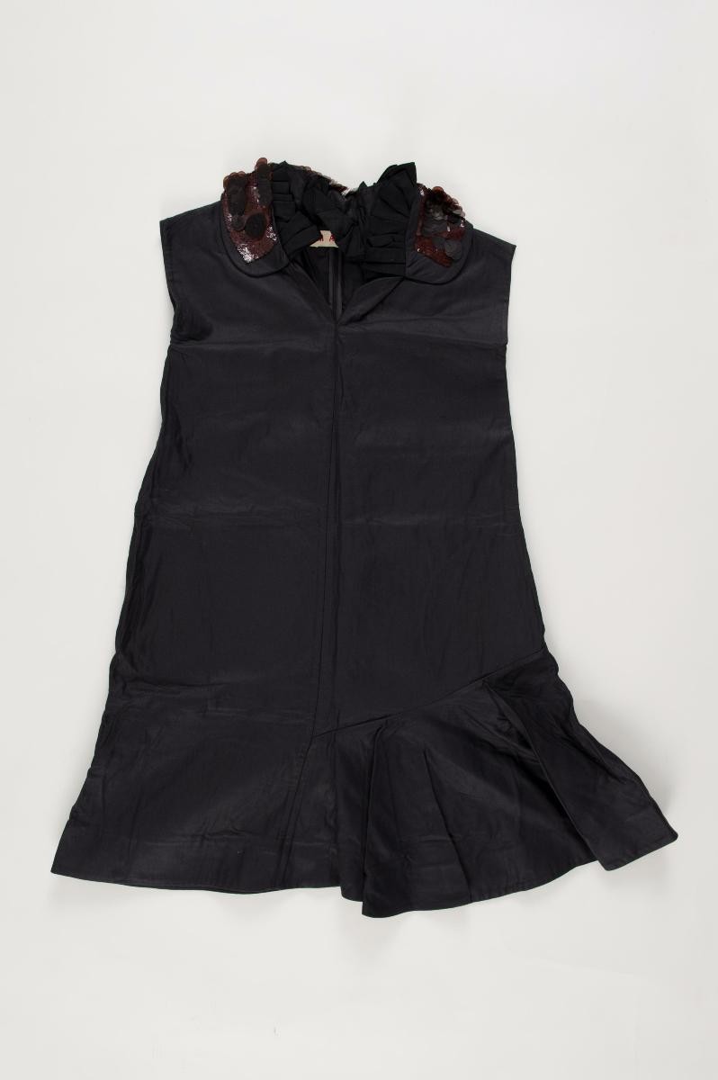 Sleeveless black dress by Marni