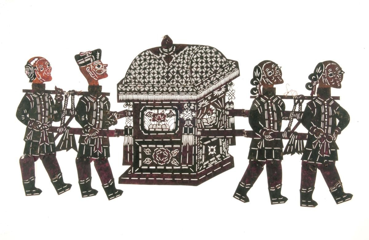 Shadow puppets, figures of men carrying sedan chair
