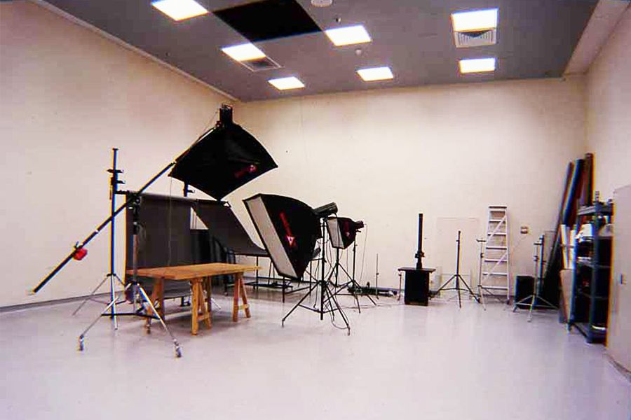<p style="color: #000000; margin: 0cm 0cm 8pt;"><span>The Photo Studio in 2000.</span>