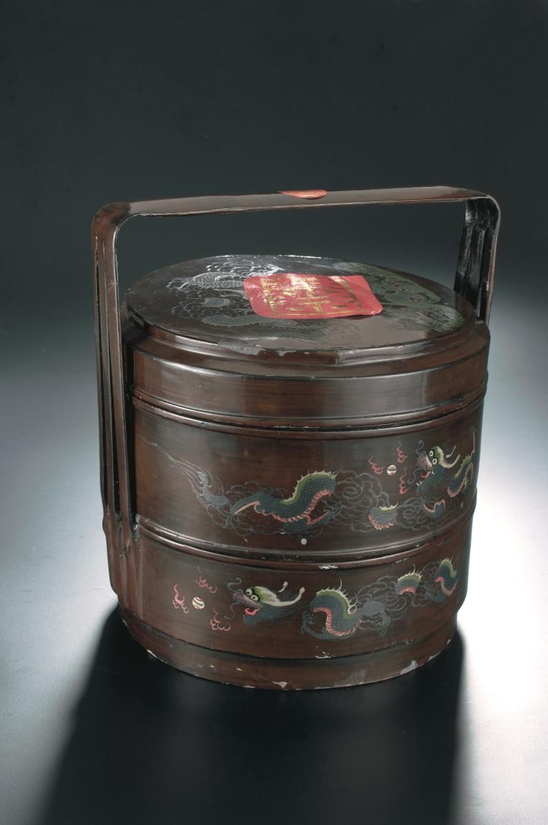 Chinese wedding basket