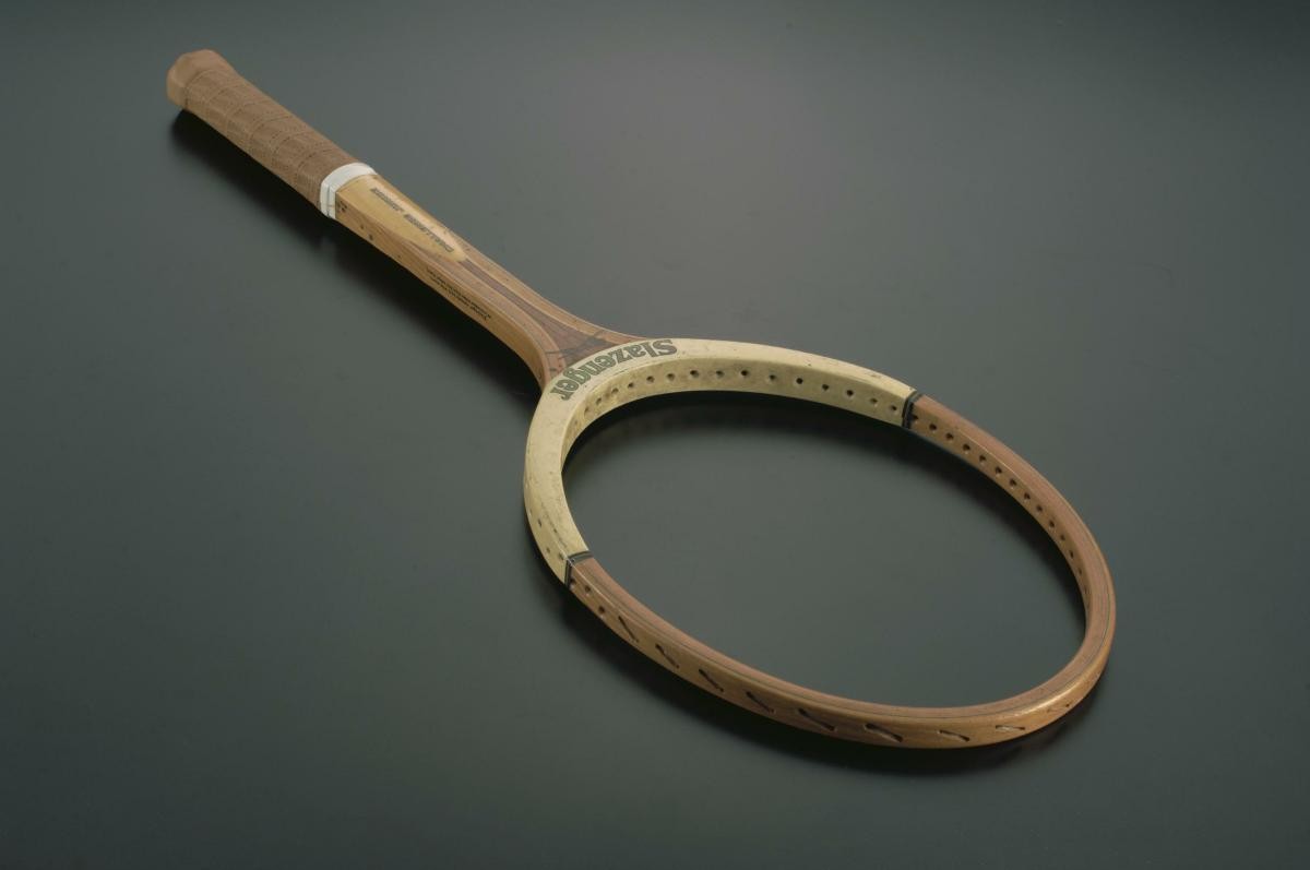 Badminton racket