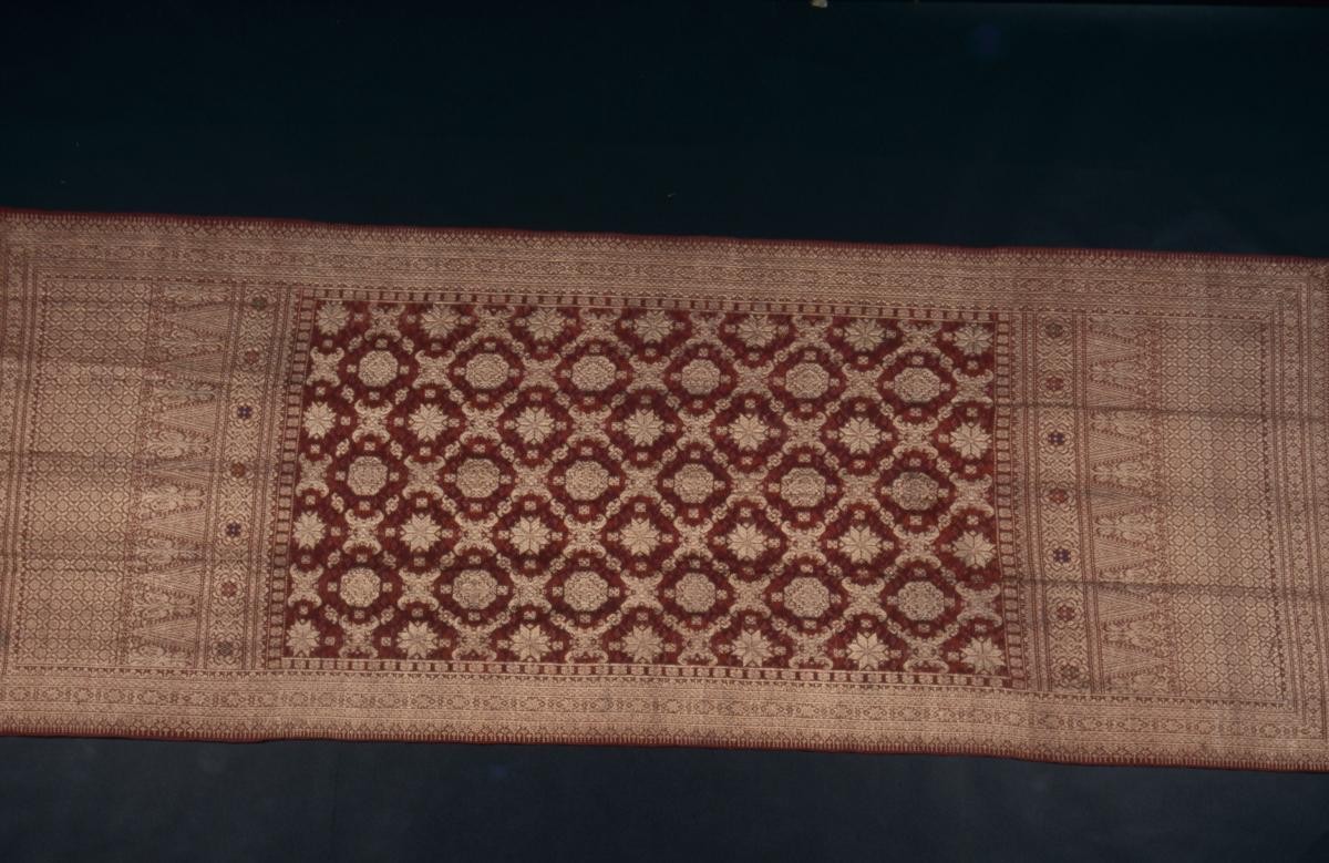 Shoulder cloth