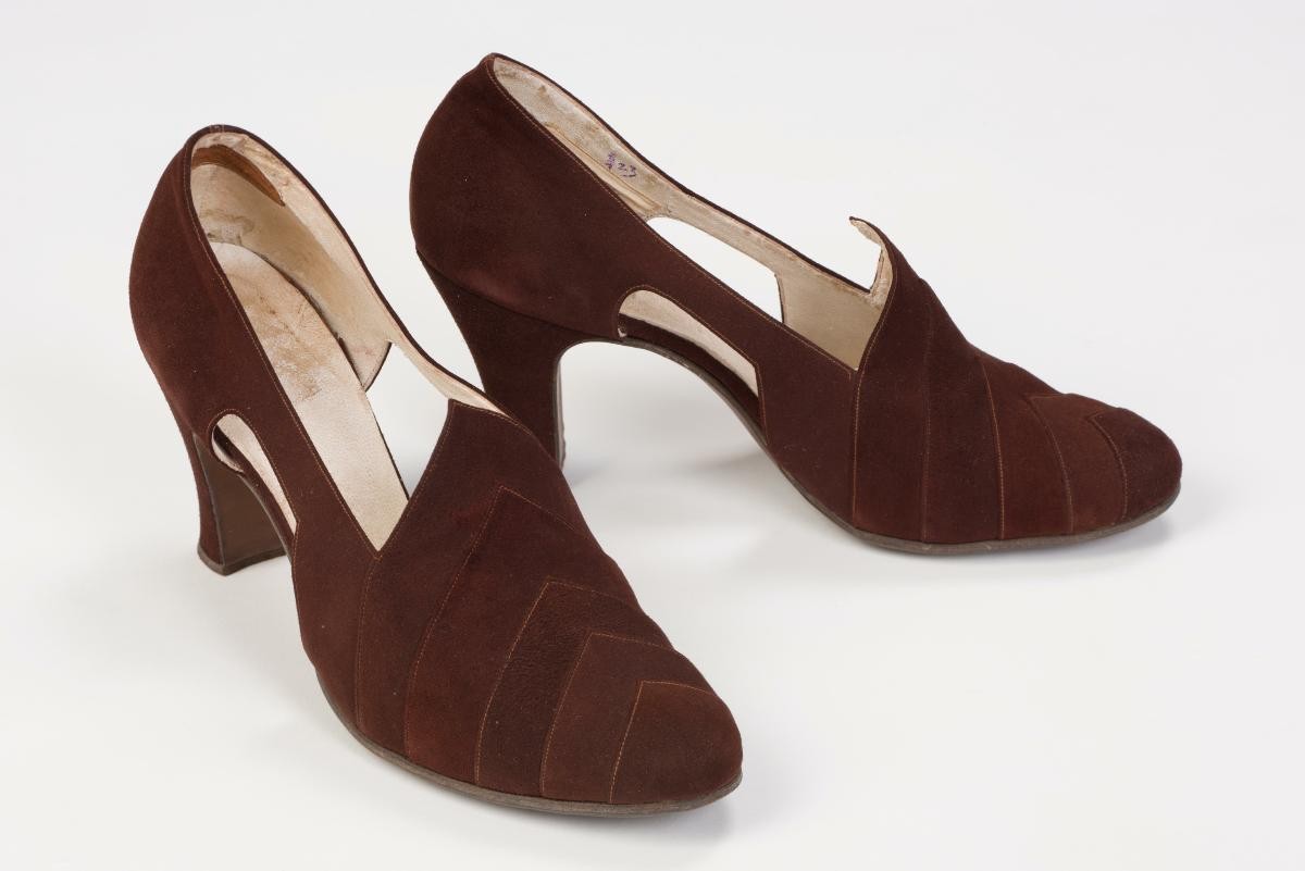 Ladies’ high-heeled shoes