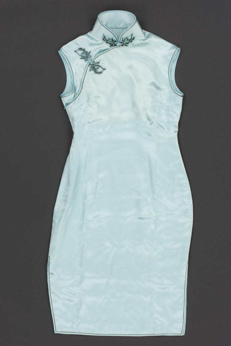 Blue cap sleeved cheongsam