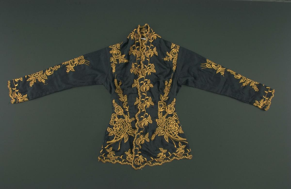 Black 'kebaya biku' with embroidered yellow roses