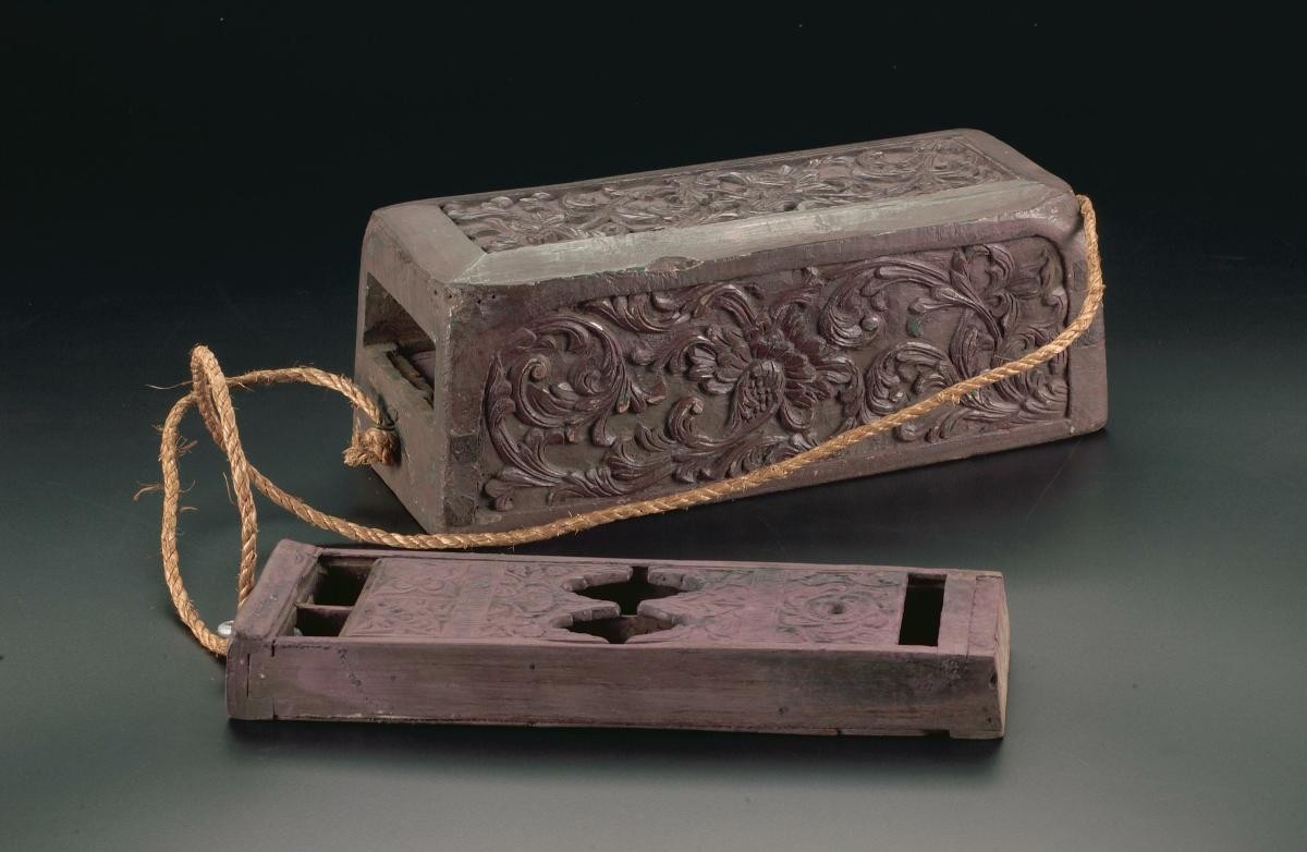 Tackle box