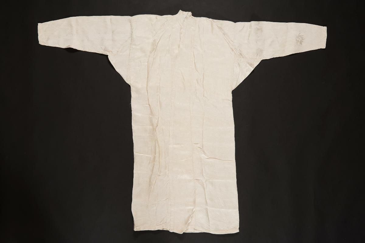 Cream Baju Panjang