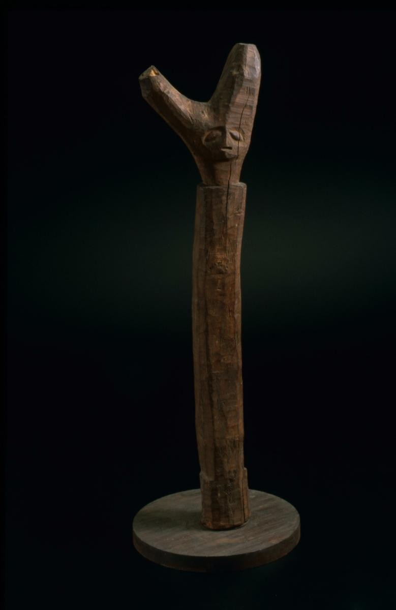 Wooden ancestral carving