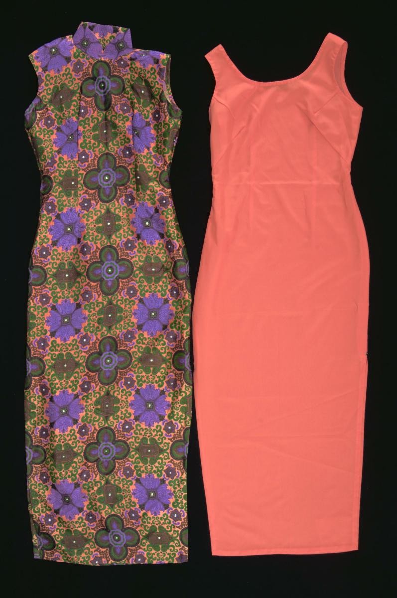 Purple floral printed sleeveless silk cheongsam with inner wear