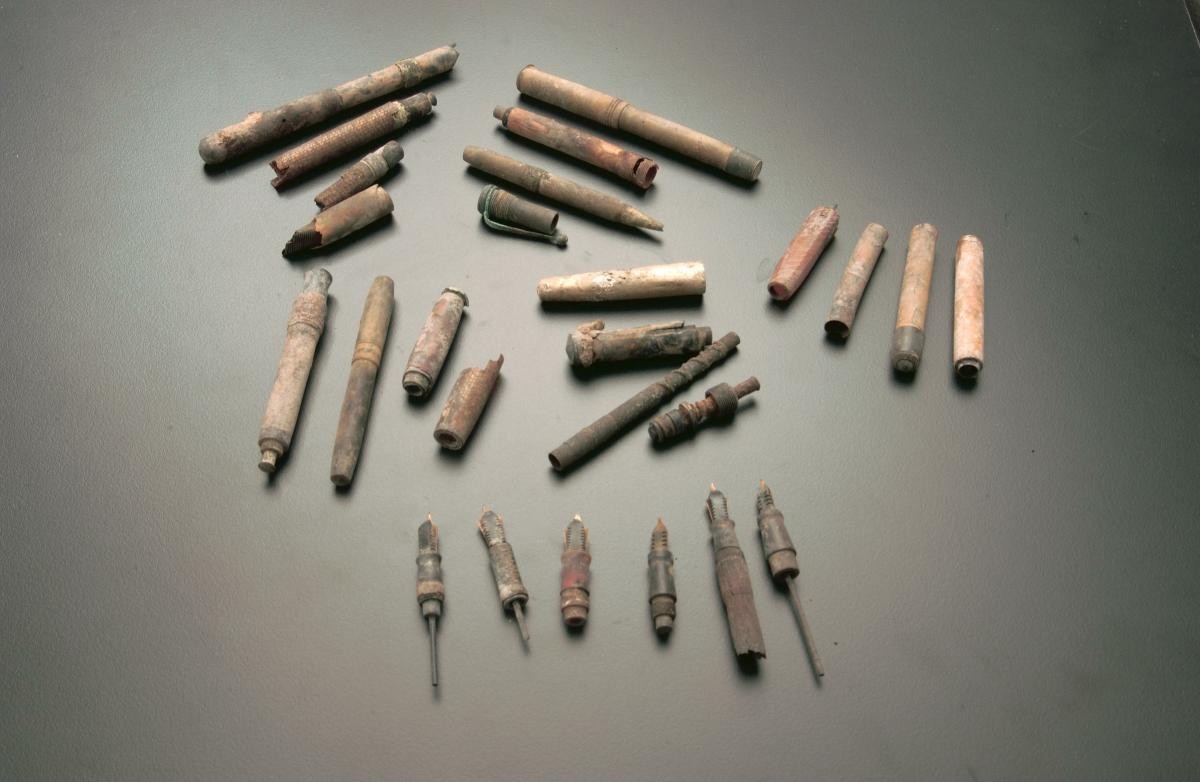 Fountain pen fragments