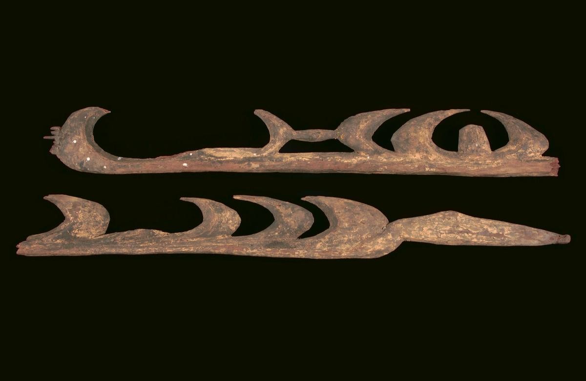 Cult hook