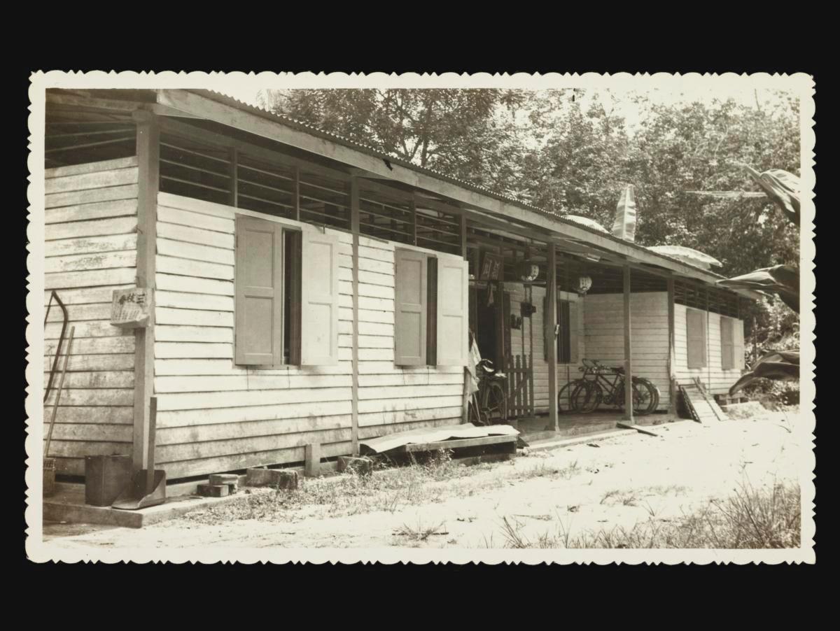 Photograph of a kampong house along Lorong Andong
