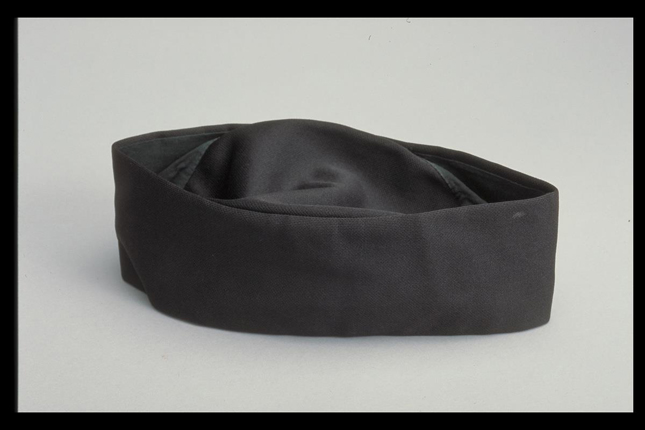 A songkok made of velvet from mid-late 20th century