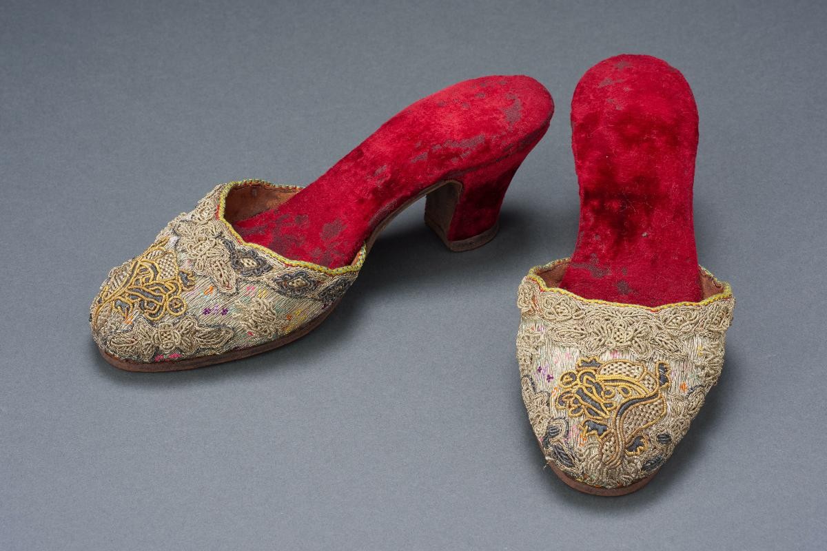 Slippers