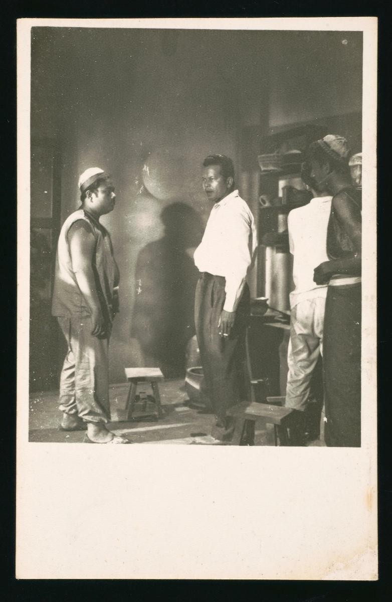 Director S. Roomai Noor on the set of his film, 'Chelorong-Cheloreng'