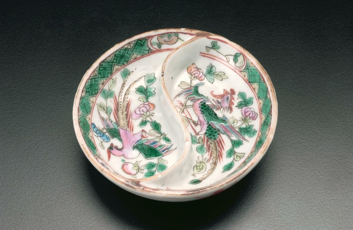 Condiment saucer
