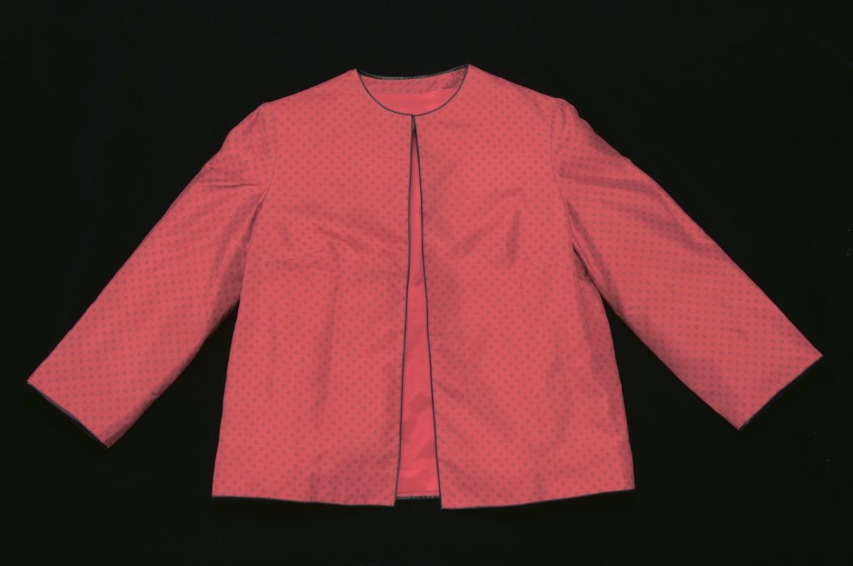 Jacket for red satin silk sleeveless cheongsam, worn by Kwa Geok Choo for Lee Kuan Yew’s 65th birthday